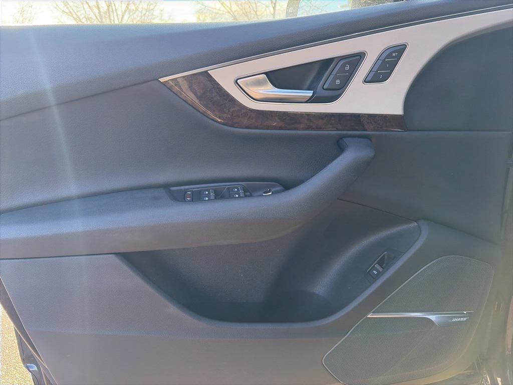 used 2018 Audi Q7 car, priced at $18,997