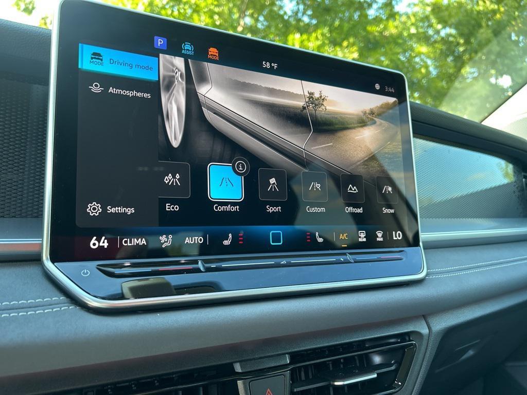 new 2026 Volkswagen Tiguan car, priced at $35,762