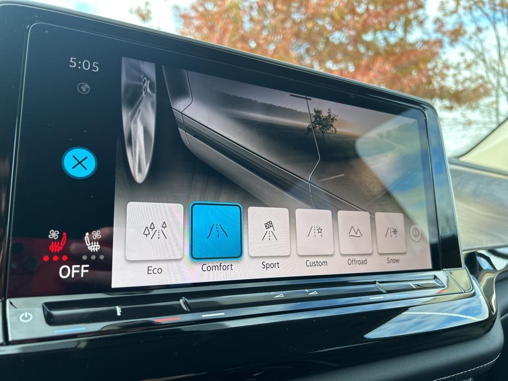 new 2026 Volkswagen Atlas car, priced at $42,682