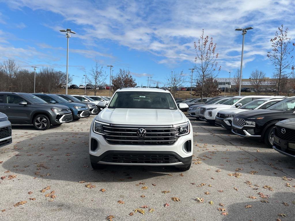 new 2026 Volkswagen Atlas car, priced at $42,682