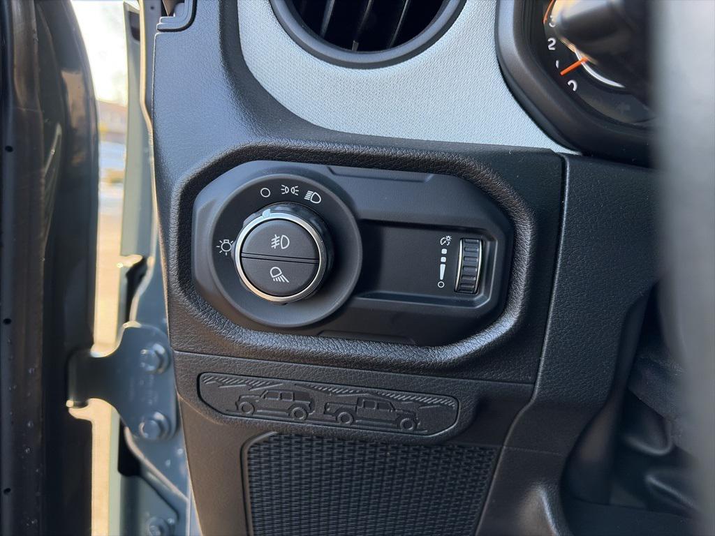 used 2024 Jeep Gladiator car, priced at $36,572