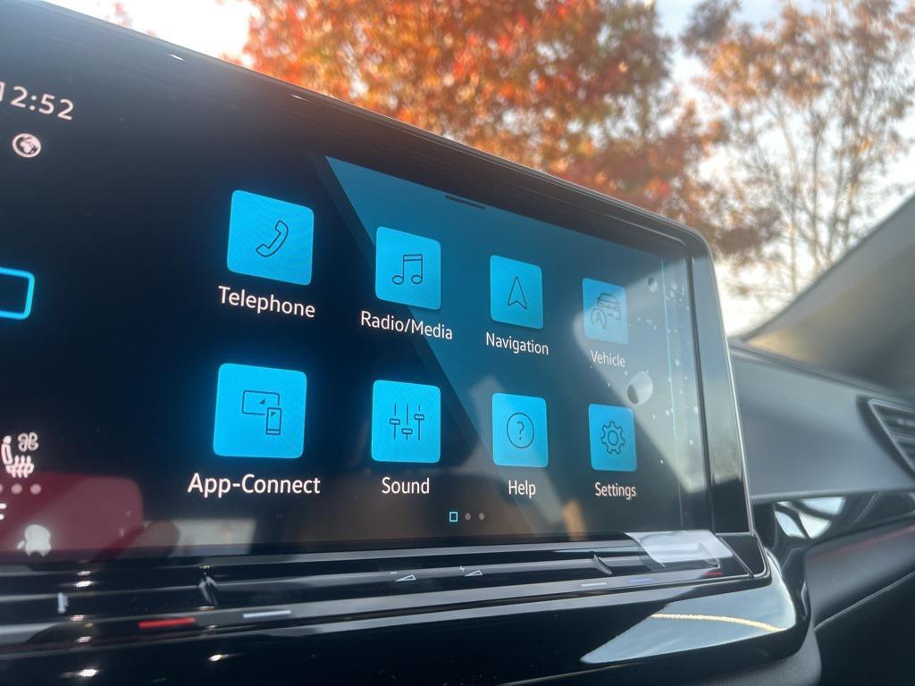 new 2026 Volkswagen Atlas Cross Sport car, priced at $54,906