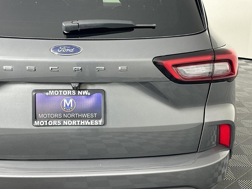 used 2024 Ford Escape car, priced at $19,995