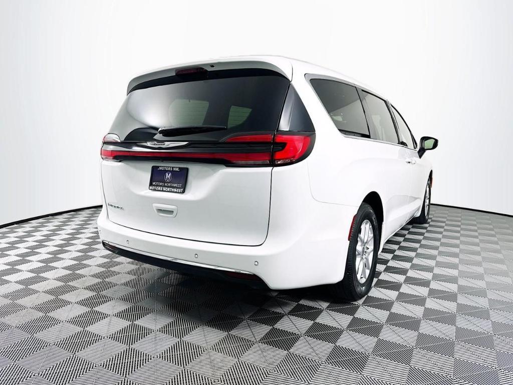 used 2023 Chrysler Pacifica car, priced at $23,995