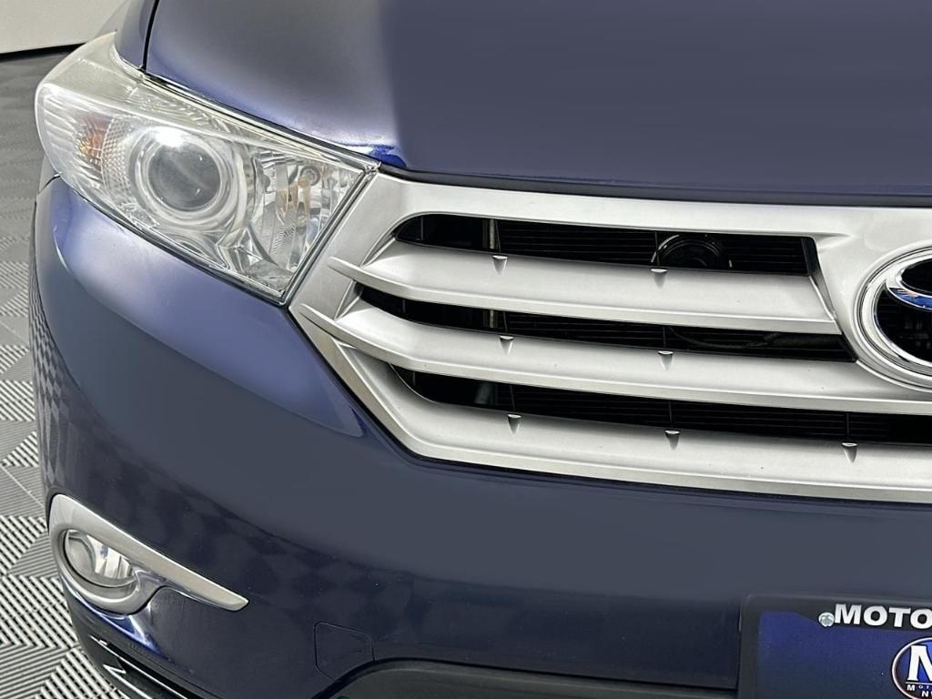 used 2012 Toyota Highlander car, priced at $16,000