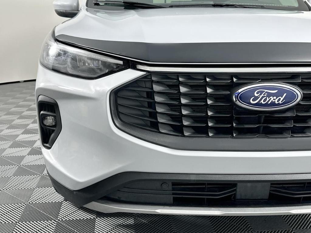 used 2025 Ford Escape car, priced at $27,995