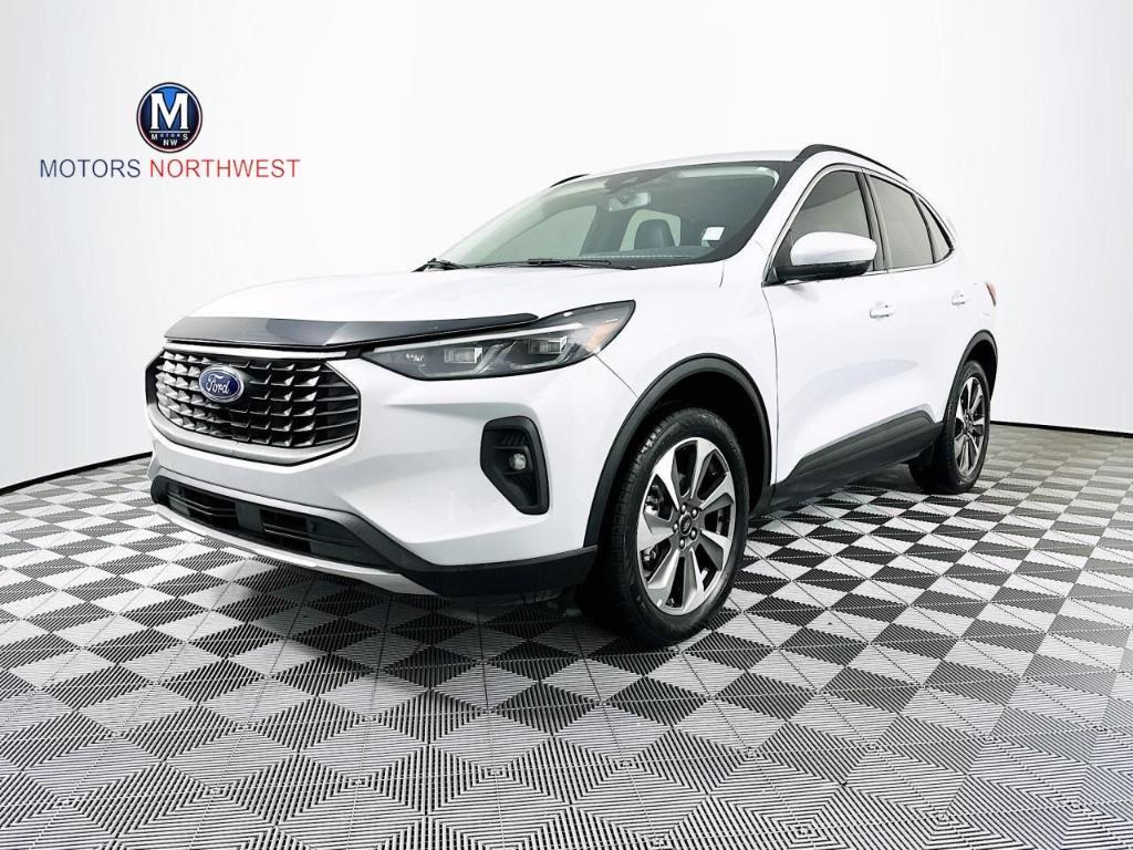 used 2025 Ford Escape car, priced at $27,995