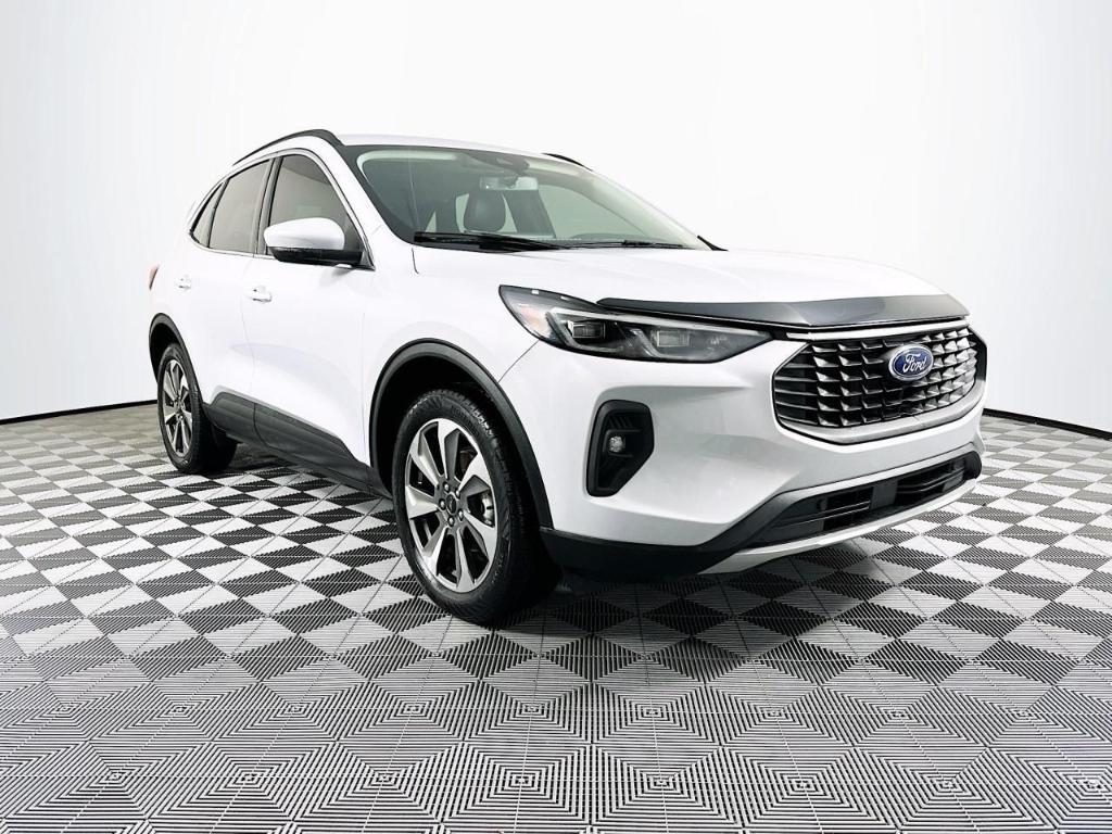 used 2025 Ford Escape car, priced at $27,995