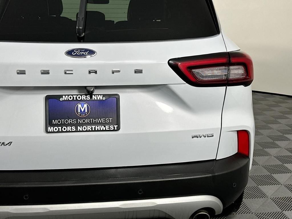 used 2025 Ford Escape car, priced at $27,995