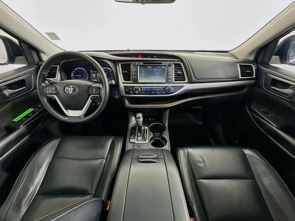 used 2018 Toyota Highlander car, priced at $28,995