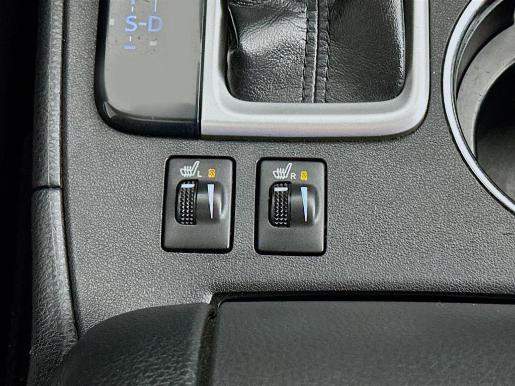 used 2018 Toyota Highlander car, priced at $28,995