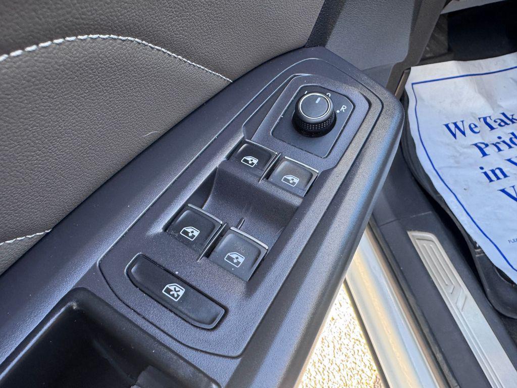 used 2021 Volkswagen Atlas car, priced at $24,290