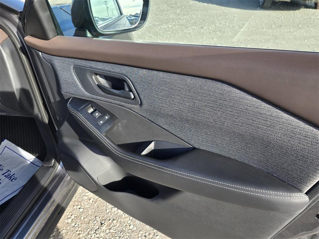 used 2021 Nissan Rogue car, priced at $19,378