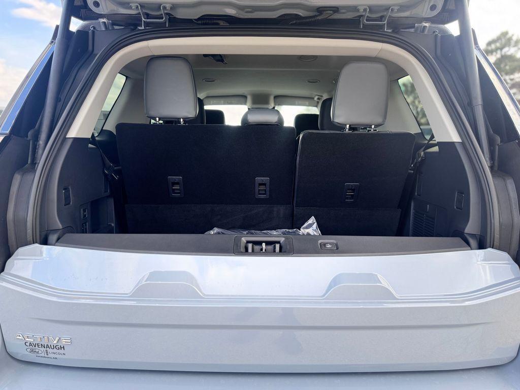 new 2026 Ford Expedition car, priced at $72,820