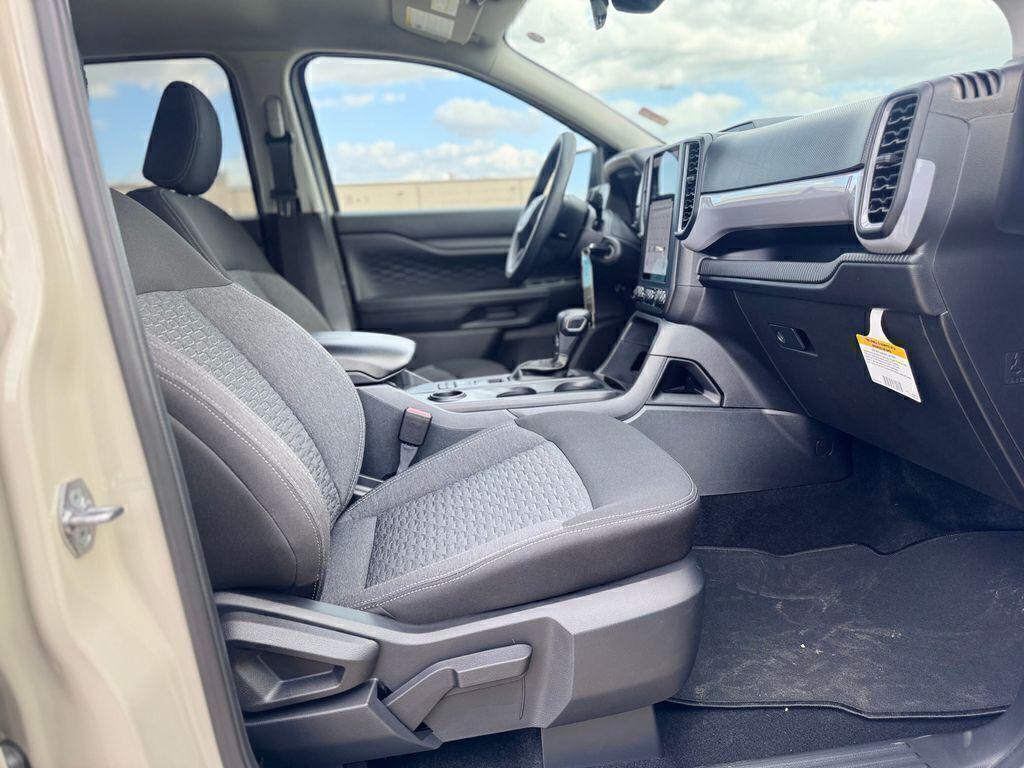 new 2025 Ford Ranger car, priced at $31,545