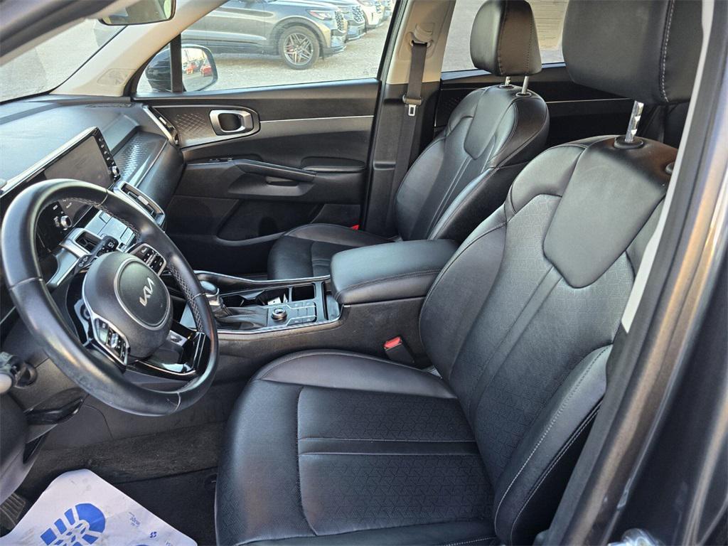 used 2022 Kia Sorento car, priced at $26,498