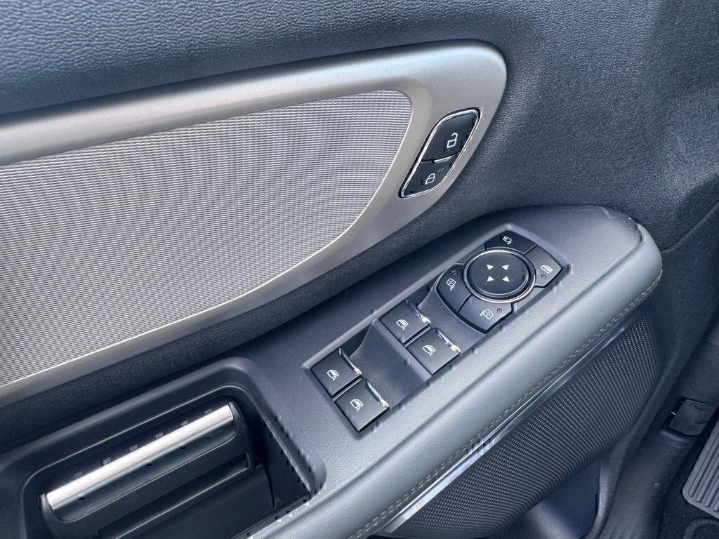 new 2026 Ford Expedition car, priced at $70,010