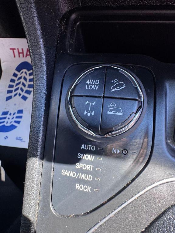 used 2022 Jeep Cherokee car, priced at $22,040