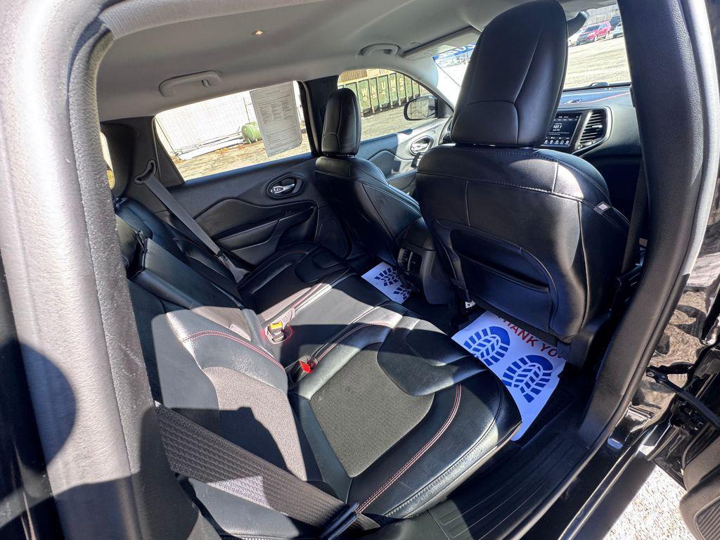 used 2022 Jeep Cherokee car, priced at $22,040