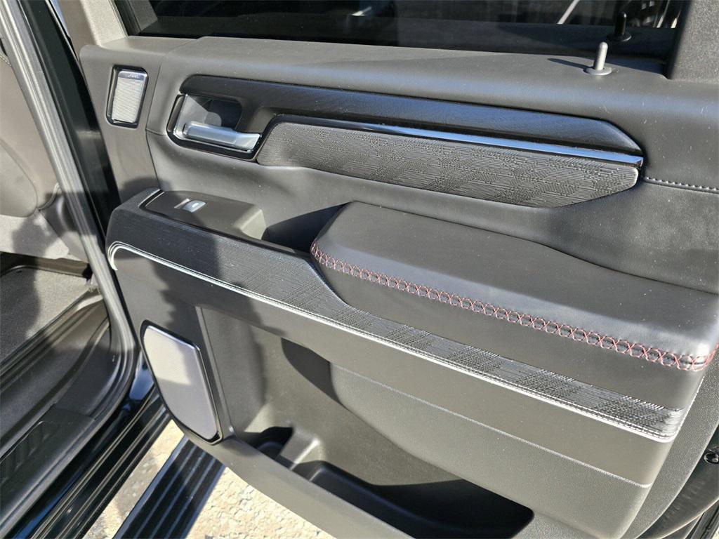 used 2025 GMC Sierra 2500 car, priced at $83,198