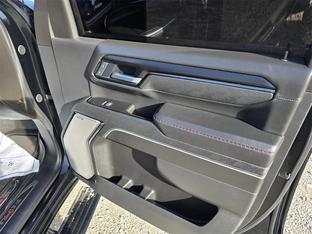 used 2025 GMC Sierra 2500 car, priced at $83,198