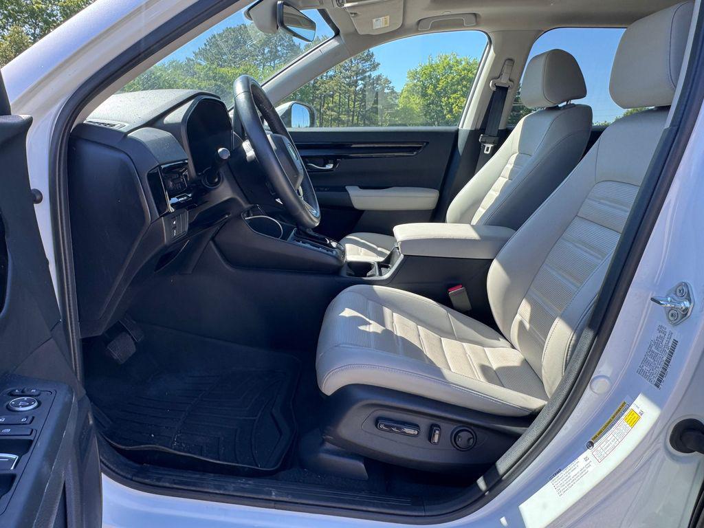 used 2025 Honda CR-V car, priced at $33,309