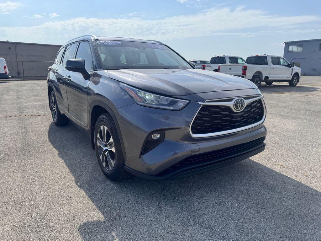 used 2020 Toyota Highlander car, priced at $24,878
