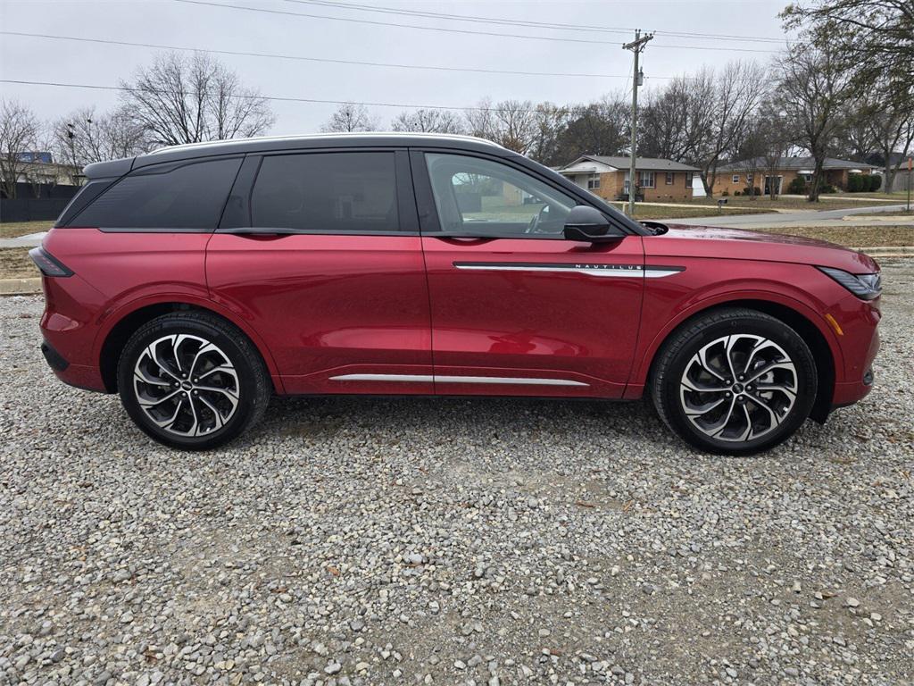 used 2024 Lincoln Nautilus car, priced at $53,988