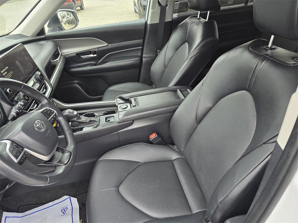 used 2024 Toyota Grand Highlander car, priced at $41,962