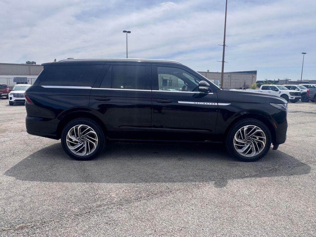new 2026 Lincoln Navigator car