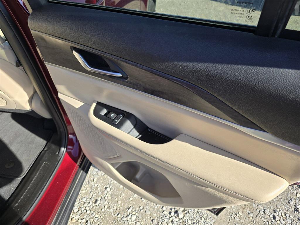 used 2023 Jeep Grand Cherokee car, priced at $28,911