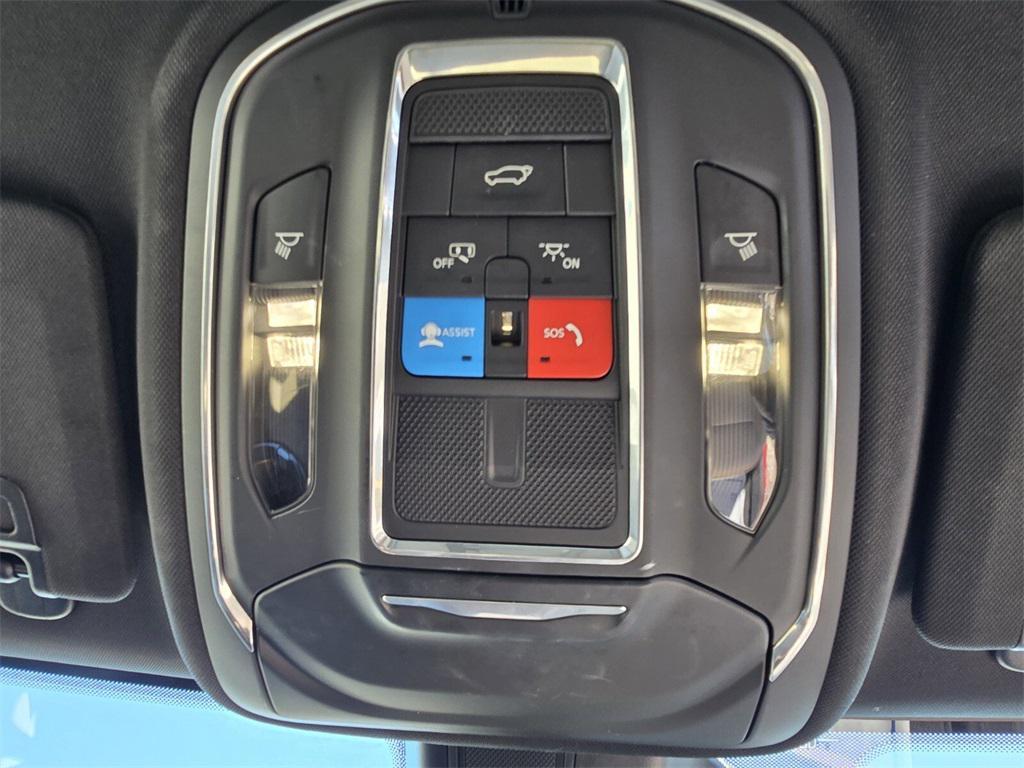 used 2023 Jeep Grand Cherokee car, priced at $28,911