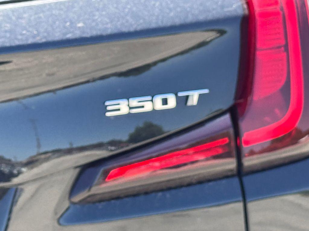 used 2024 Cadillac XT4 car, priced at $33,038