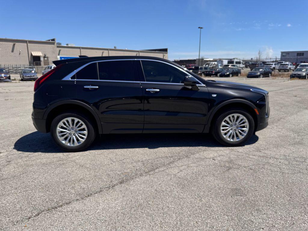 used 2024 Cadillac XT4 car, priced at $33,038