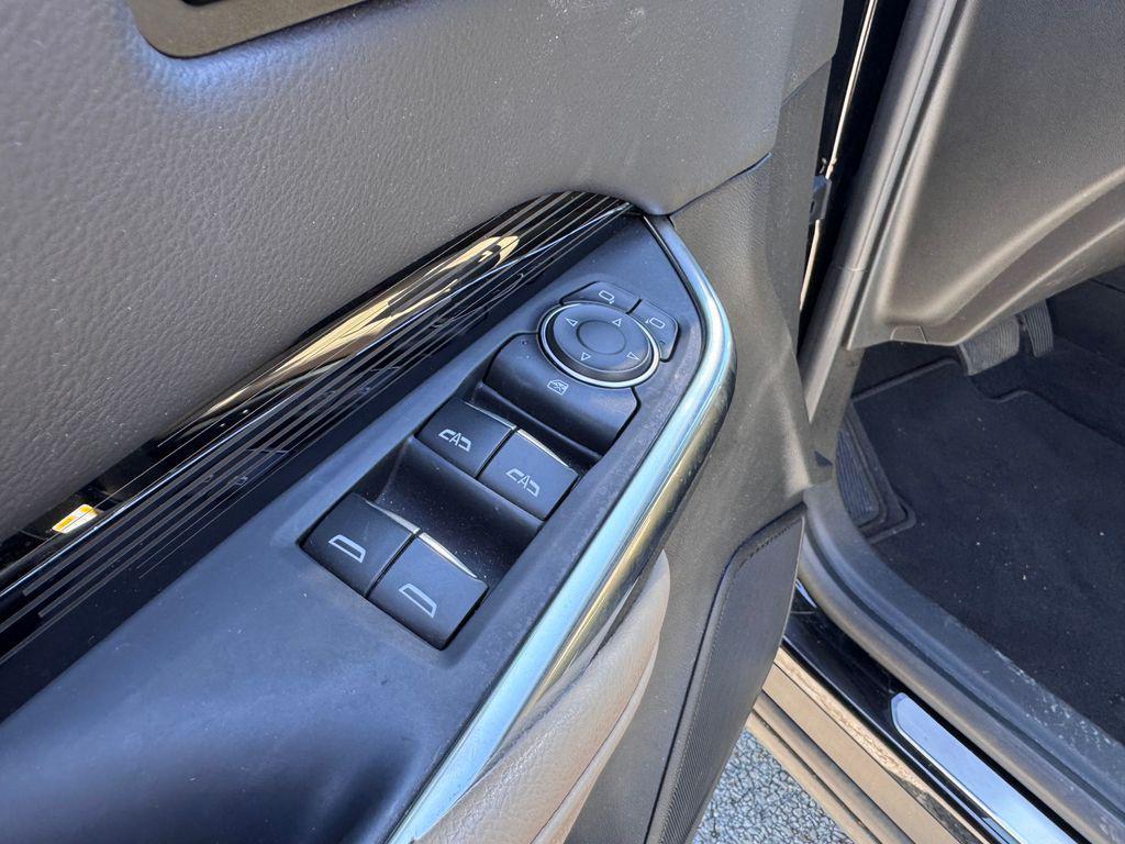 used 2024 Cadillac XT4 car, priced at $33,038