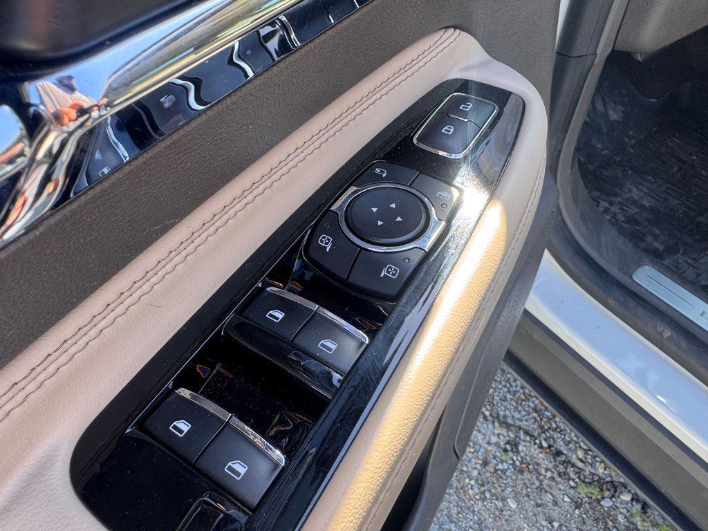 used 2023 Lincoln Corsair car, priced at $32,472