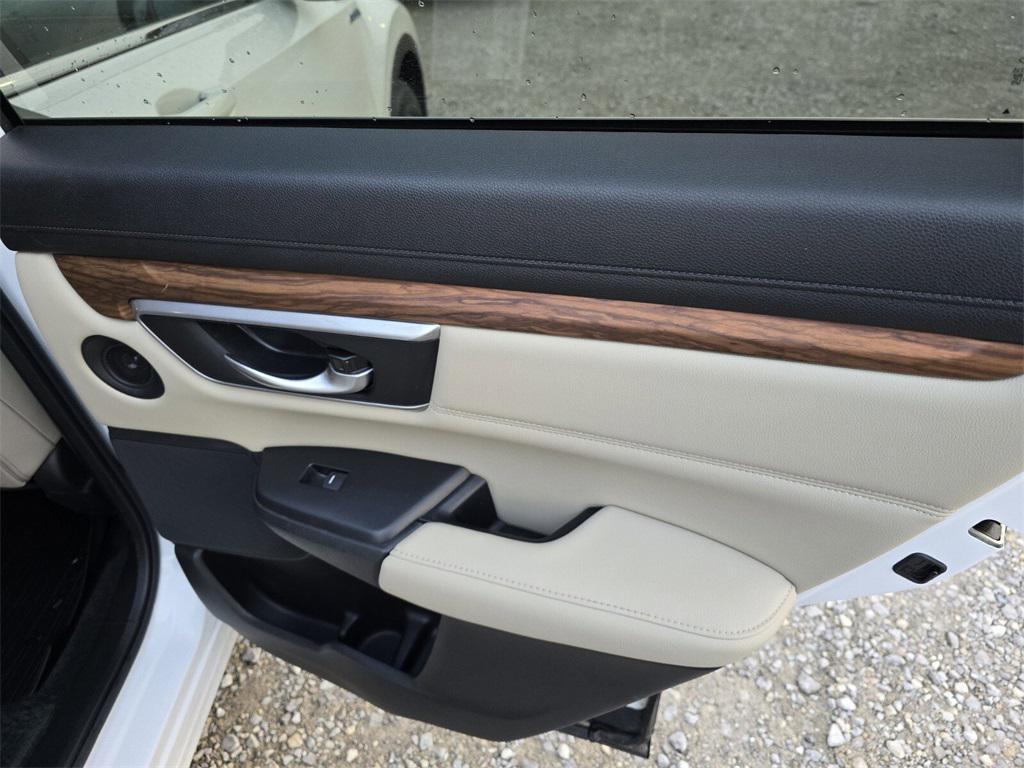 used 2022 Honda CR-V Hybrid car, priced at $30,499