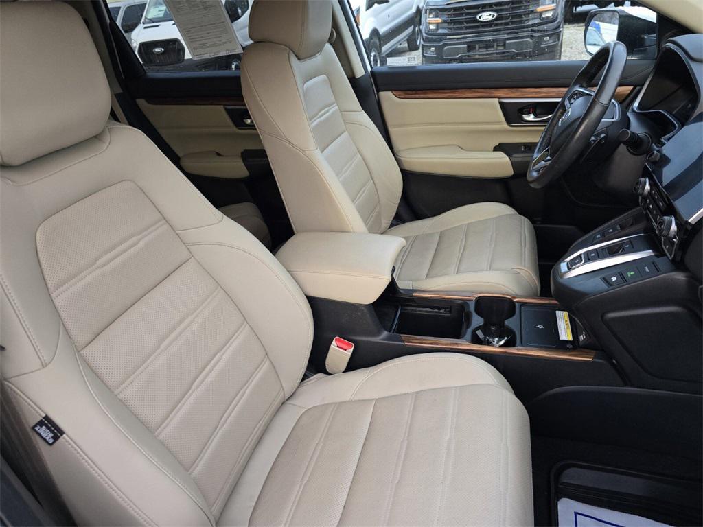 used 2022 Honda CR-V Hybrid car, priced at $30,499