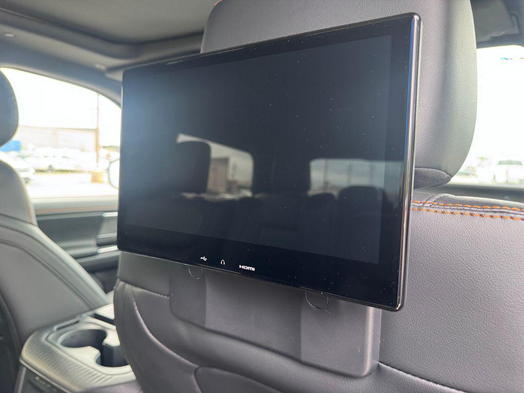 new 2026 Ford Expedition car, priced at $88,725