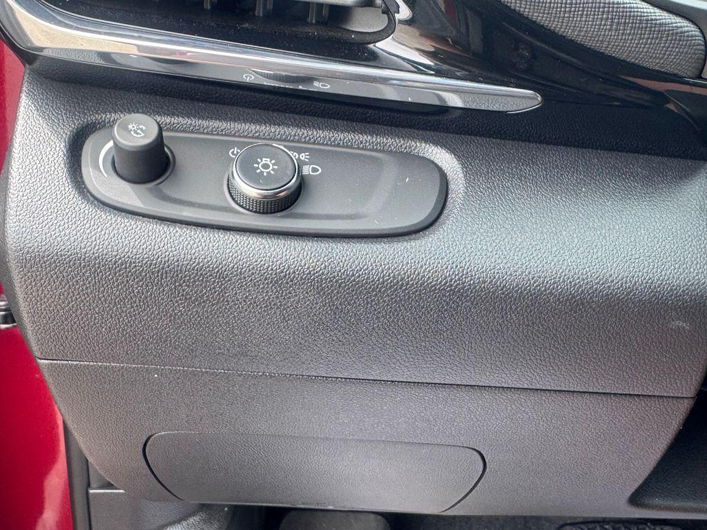 used 2025 Buick Envista car, priced at $25,628