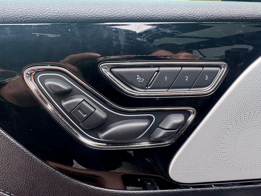 used 2024 Lincoln Aviator car, priced at $50,502