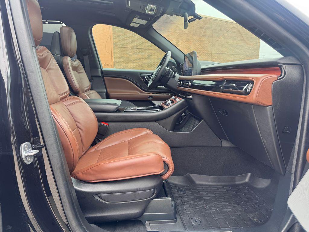 used 2024 Lincoln Aviator car, priced at $50,502