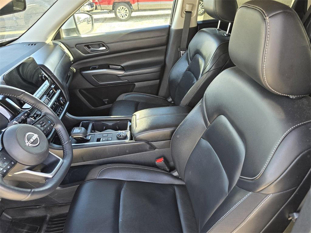 used 2023 Nissan Pathfinder car, priced at $30,059