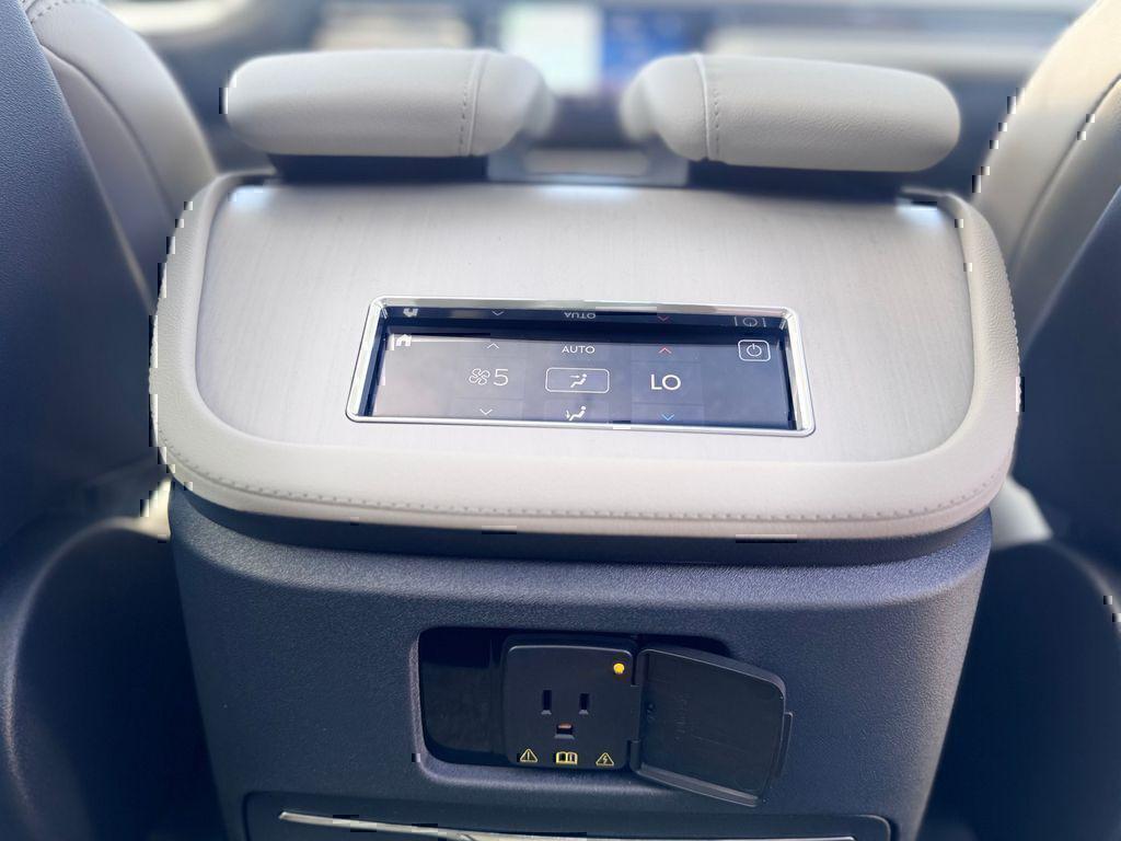 new 2026 Lincoln Navigator car