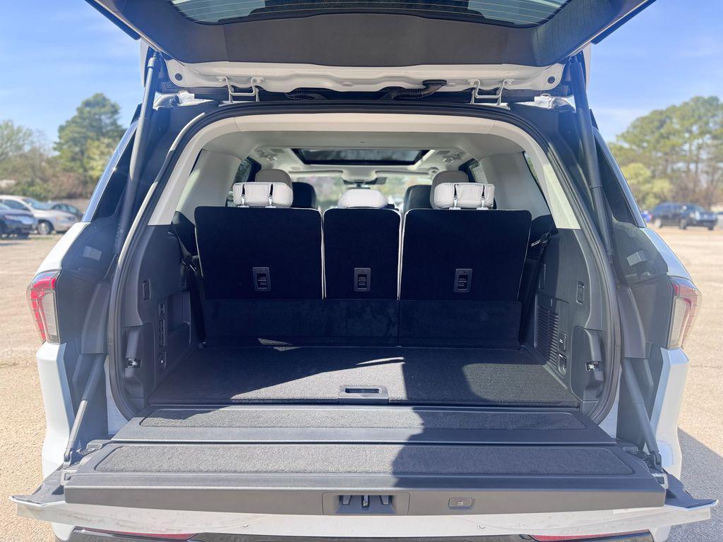 new 2026 Lincoln Navigator car