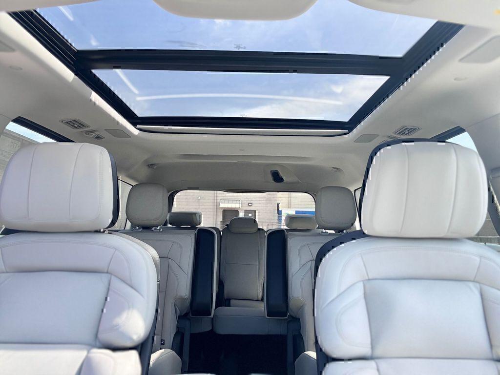 new 2026 Lincoln Navigator car