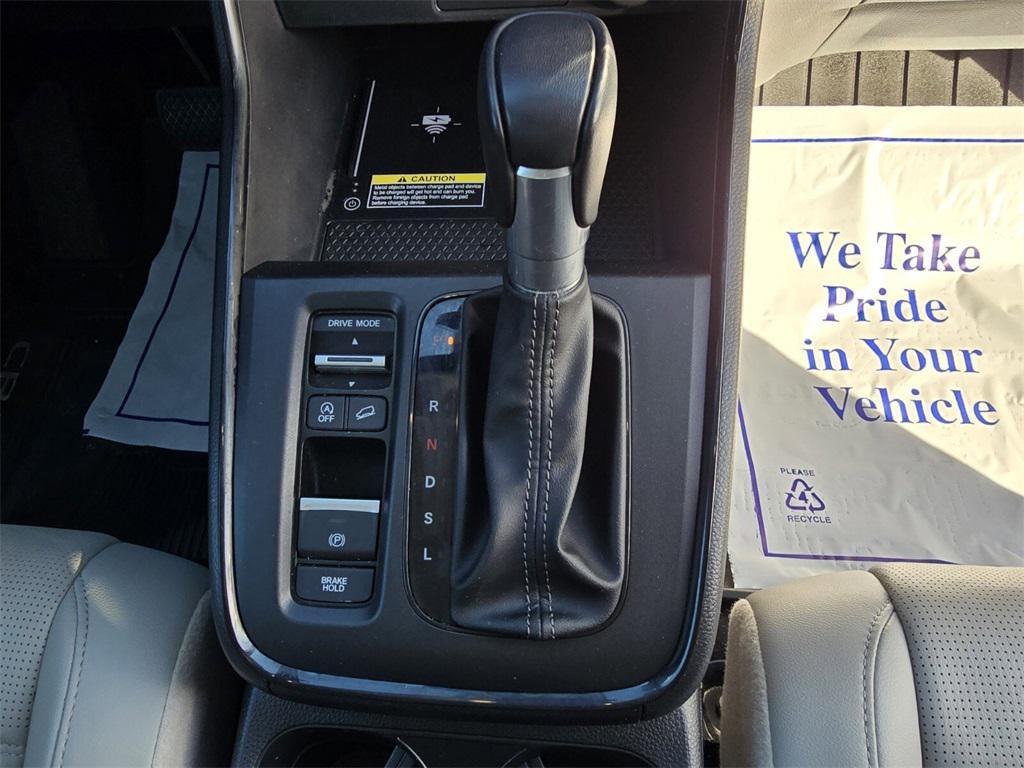 used 2025 Honda CR-V car, priced at $31,982