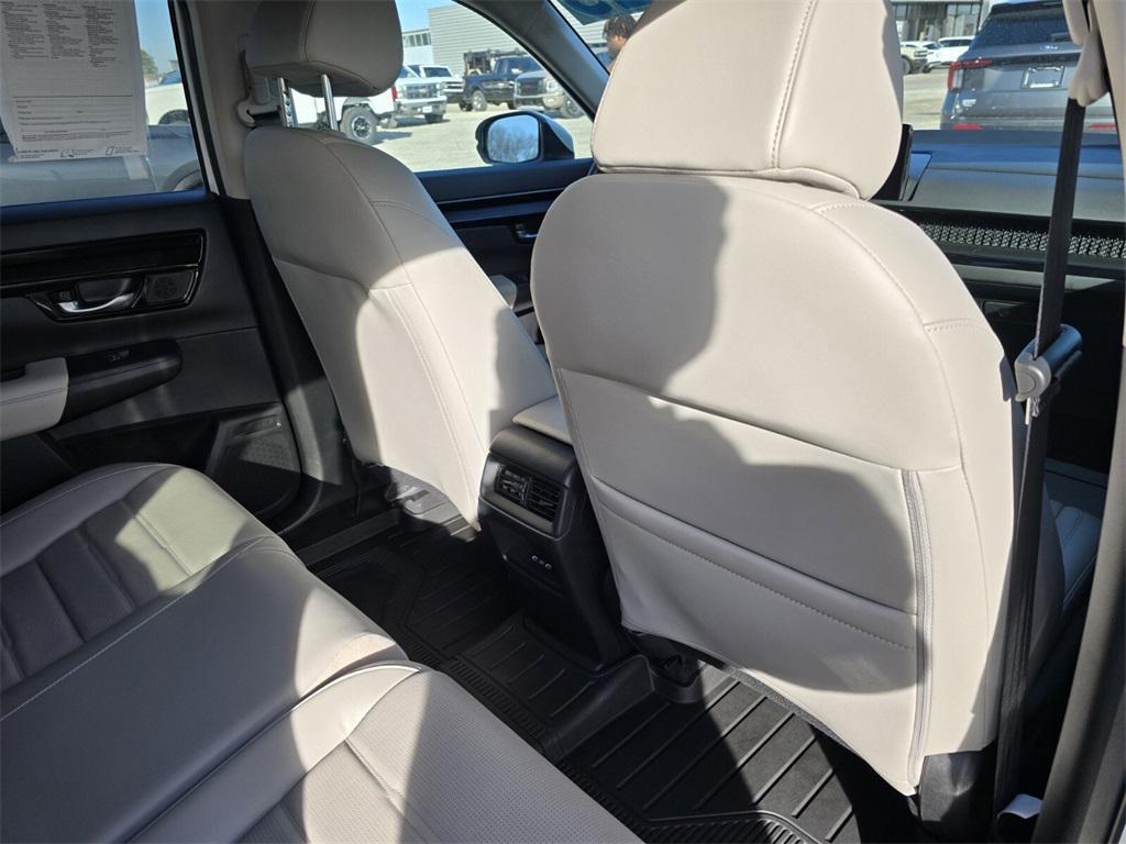 used 2025 Honda CR-V car, priced at $31,982