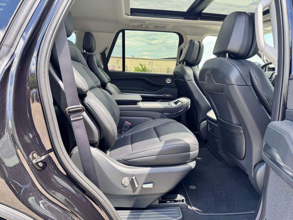 new 2026 Lincoln Navigator car