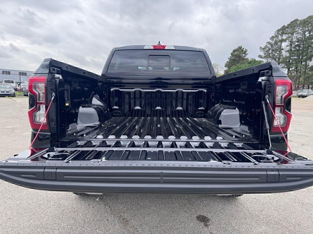 new 2025 Ford Ranger car, priced at $43,840